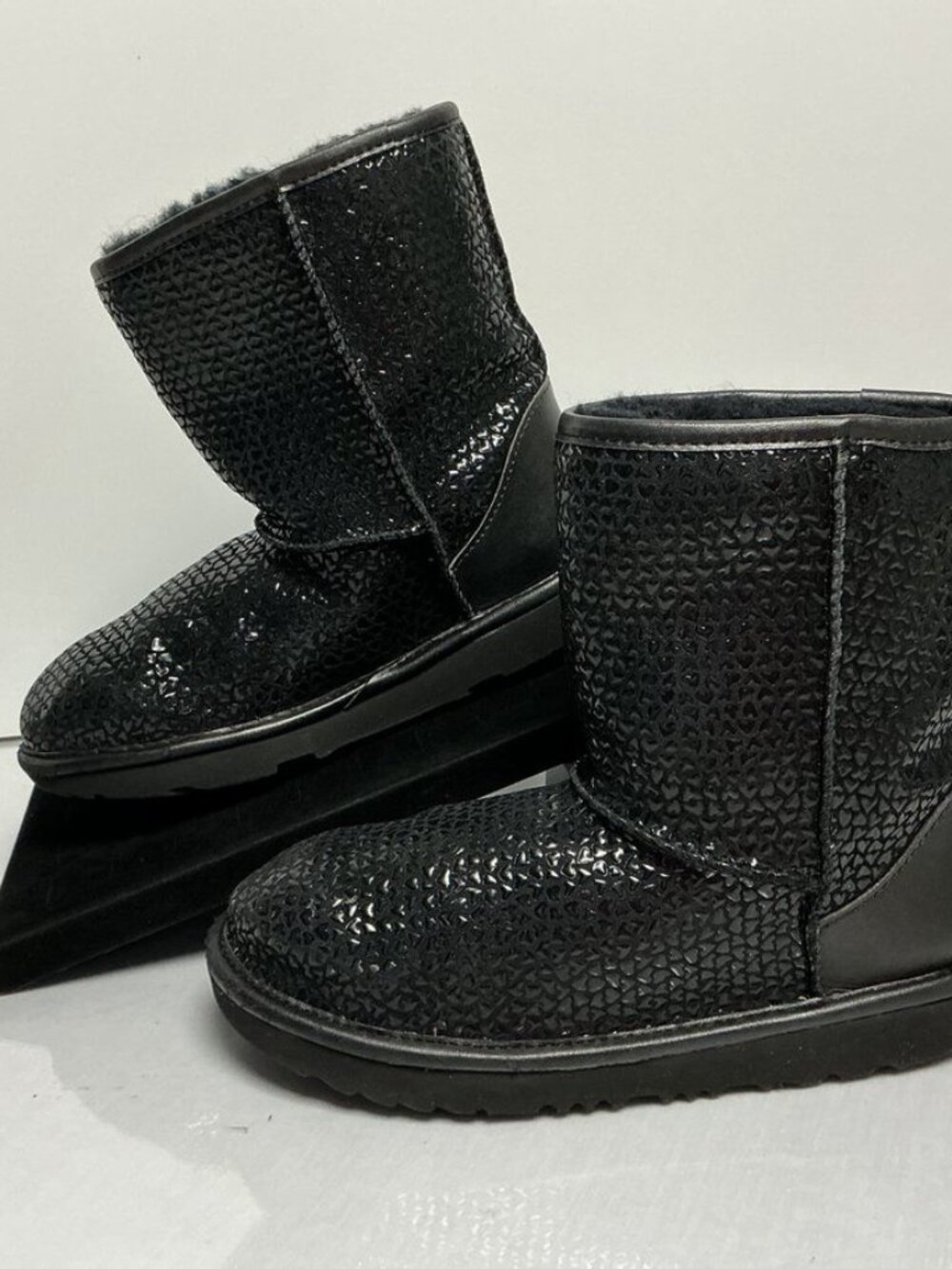 UGG Classic Short Boots Textured Black Shearling Lined Youth 3